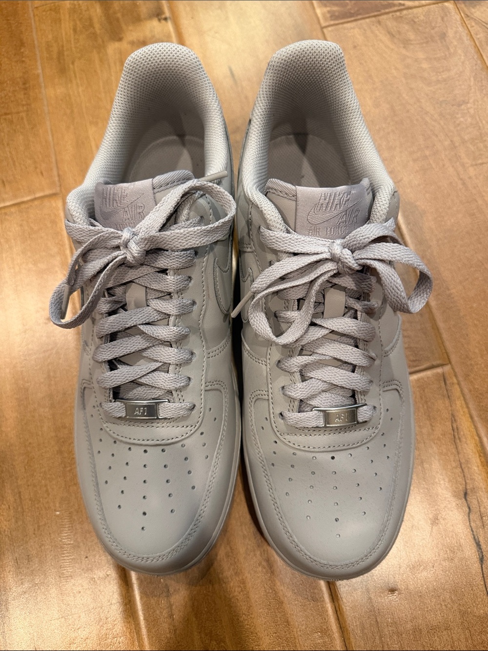 Nike Men's AF1 Low Sneakers in Light Gray
